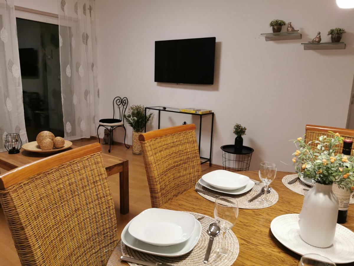 Schoene 3-Zimmer Erdgeschosswohnung Am Bergpark,Unesco,Therme,Train, Wilhelmshoeher Allee 329 Kassel Exteriör bild
